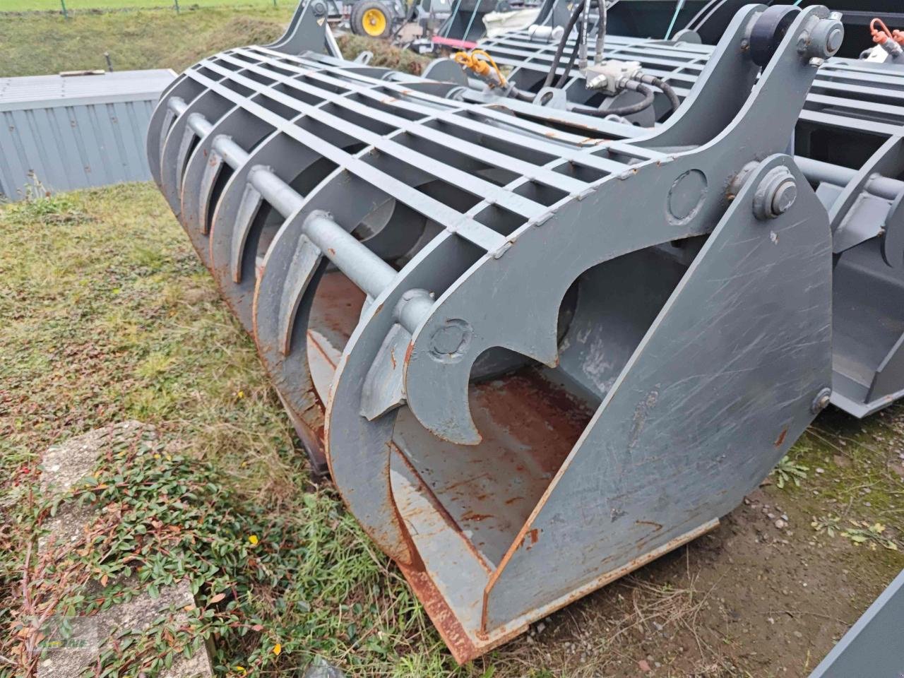 Frontladerzubehör (Bagger) des Typs Kramer Greifschaufel, Gebrauchtmaschine in Zorbau (Bild 3)