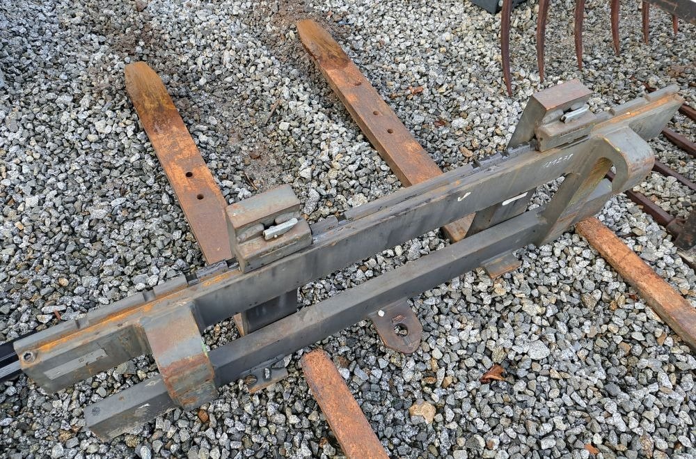 Frontladerzubehör (Bagger) typu Merlo Gabelträger und Lastgabel FEM III, Gebrauchtmaschine v Burkau (Obrázok 3)