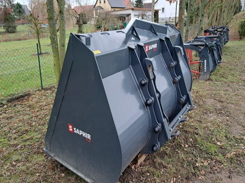 Frontladerzubehör (Bagger) van het type Saphir Merlo ZM3 VLS Schwergutschaufel SGR 26.1, Vorführmaschine in Gutzkow (Foto 1)