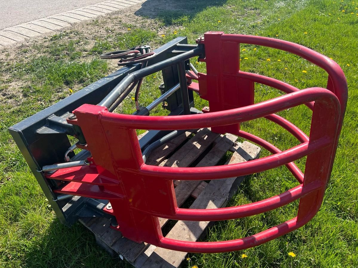 Frontladerzubehör (Bagger) van het type Sonstige Ballenzange BigLift Aufnahme, Gebrauchtmaschine in NATTERNBACH (Foto 1)