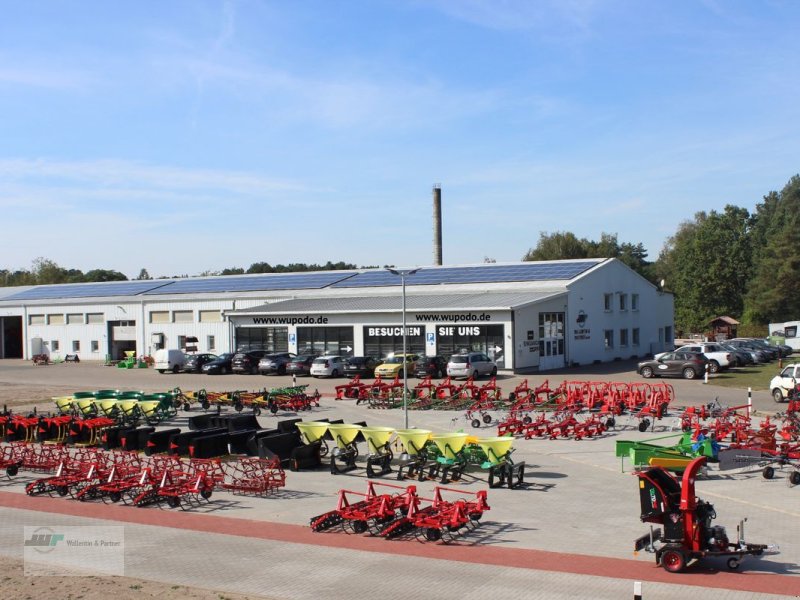 Frontladerzubehör tip Alö Frontladerschaufel 1,35 m Euroaufnahme Alö, Neumaschine in Wesenberg