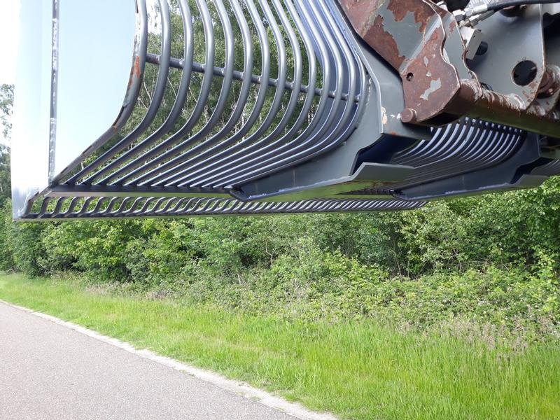 Frontladerzubehör van het type Bressel & Lade Kartoffelkorb L40, Neumaschine in Itterbeck (Foto 12)