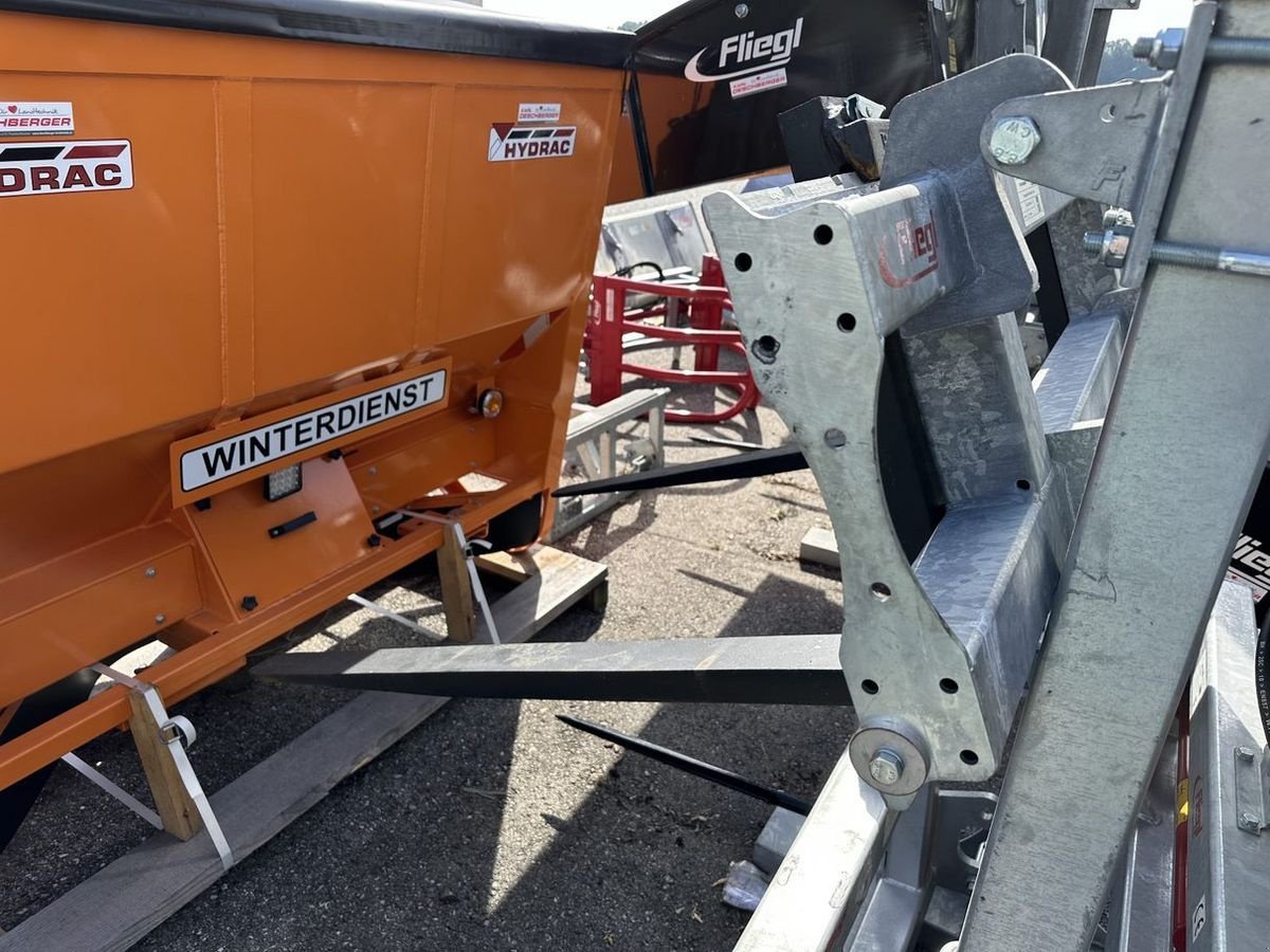 Frontladerzubehör van het type Fliegl Palettengabel verzinkt, Neumaschine in St. Marienkirchen (Foto 5)