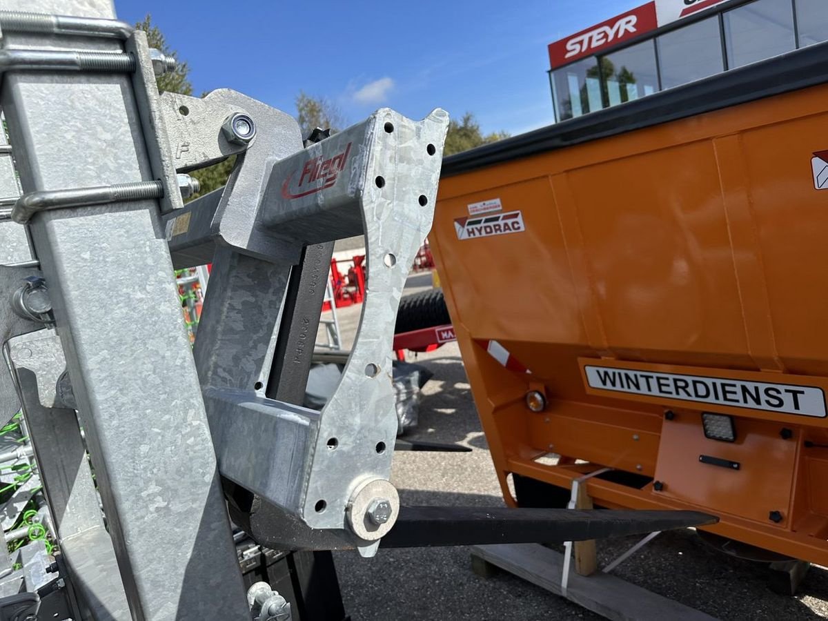 Frontladerzubehör van het type Fliegl Palettengabel verzinkt, Neumaschine in St. Marienkirchen (Foto 4)