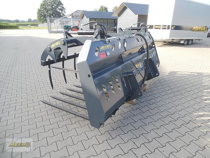 Frontladerzubehör van het type Meyer Agrartechnik Dung und Strohgabel mit Greifer DSG-G, Neumaschine in Andervenne (Foto 3)