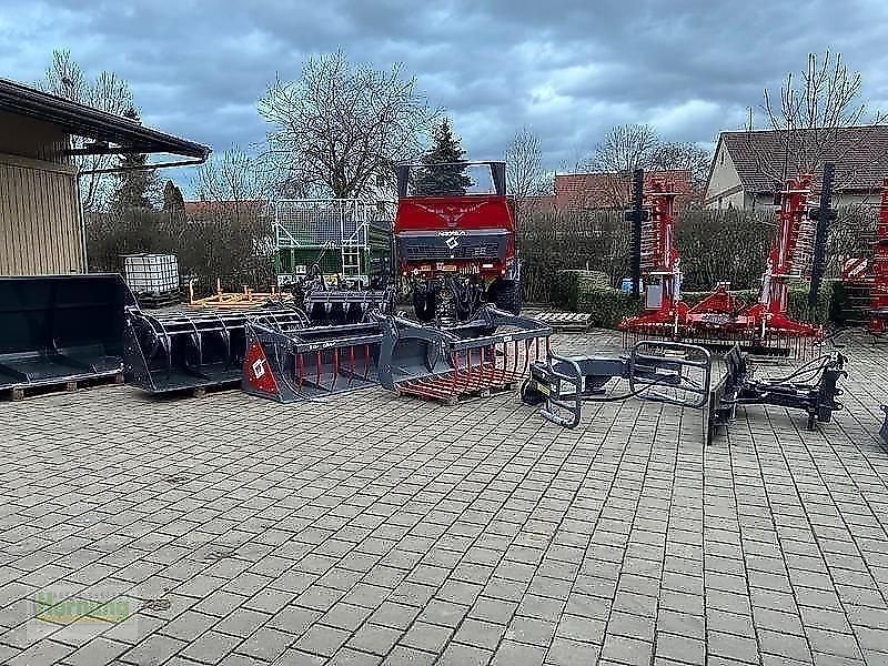 Frontladerzubehör типа Sonstige FRONTLADEGERÄTE, Gebrauchtmaschine в Unterschneidheim-Zöbingen (Фотография 1)