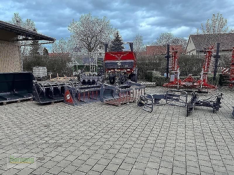 Frontladerzubehör типа Sonstige FRONTLADEGERÄTE, Gebrauchtmaschine в Unterschneidheim-Zöbingen (Фотография 1)