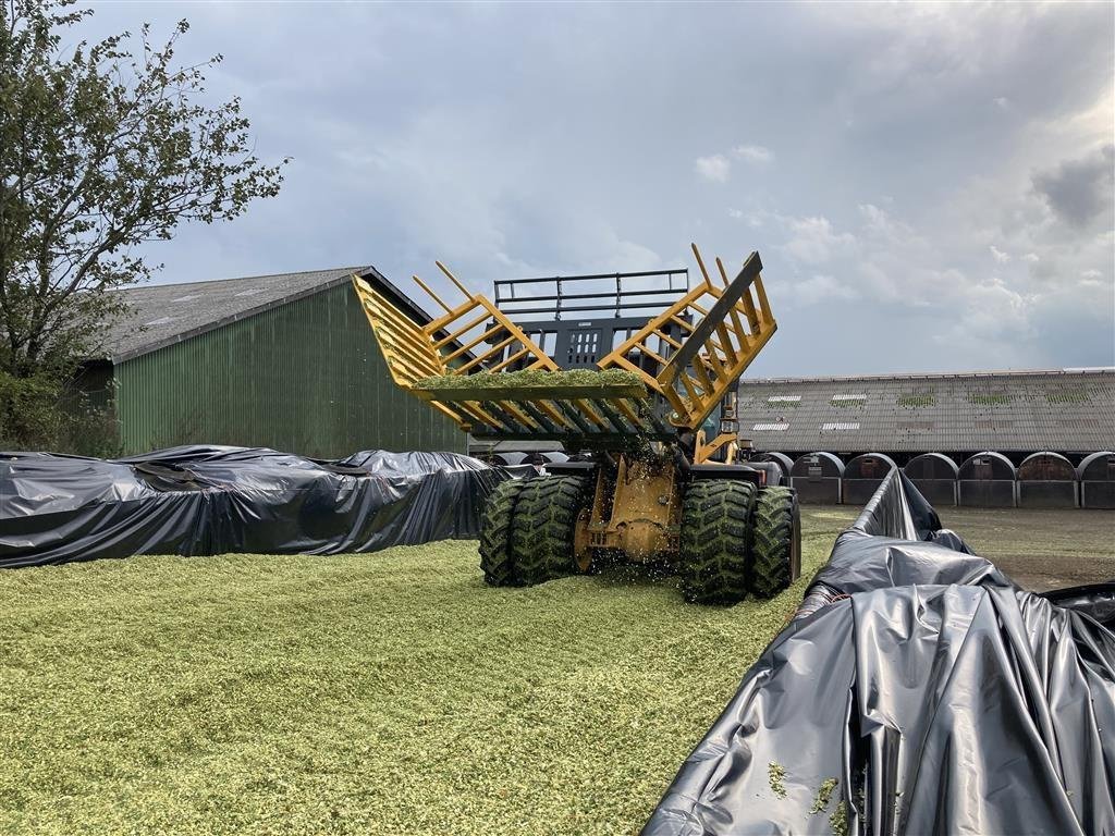 Frontladerzubehör Türe ait Sonstige ProDig Continental foldbare græsforke med majsudstyr., Gebrauchtmaschine içinde Løgumkloster (resim 7)