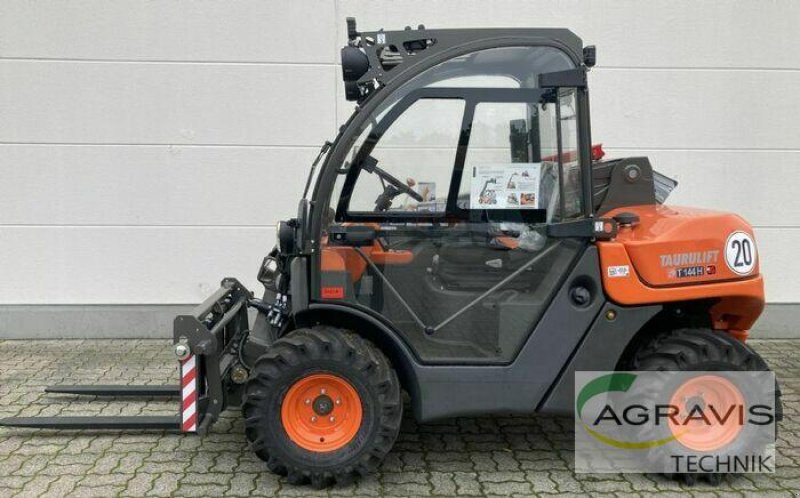 Frontstapler van het type Ausa T144HF2, Neumaschine in Ahaus-Wessum (Foto 1)