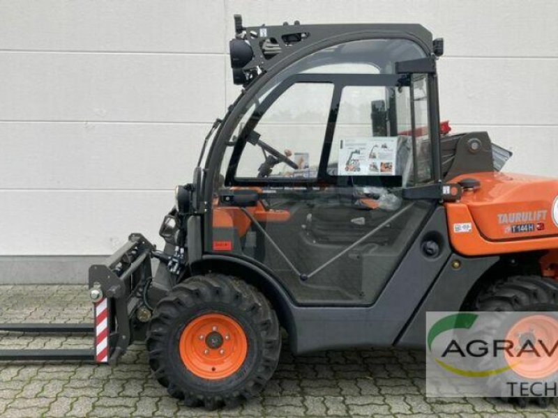 Frontstapler van het type Ausa T144HF2, Neumaschine in Ahaus-Wessum (Foto 1)