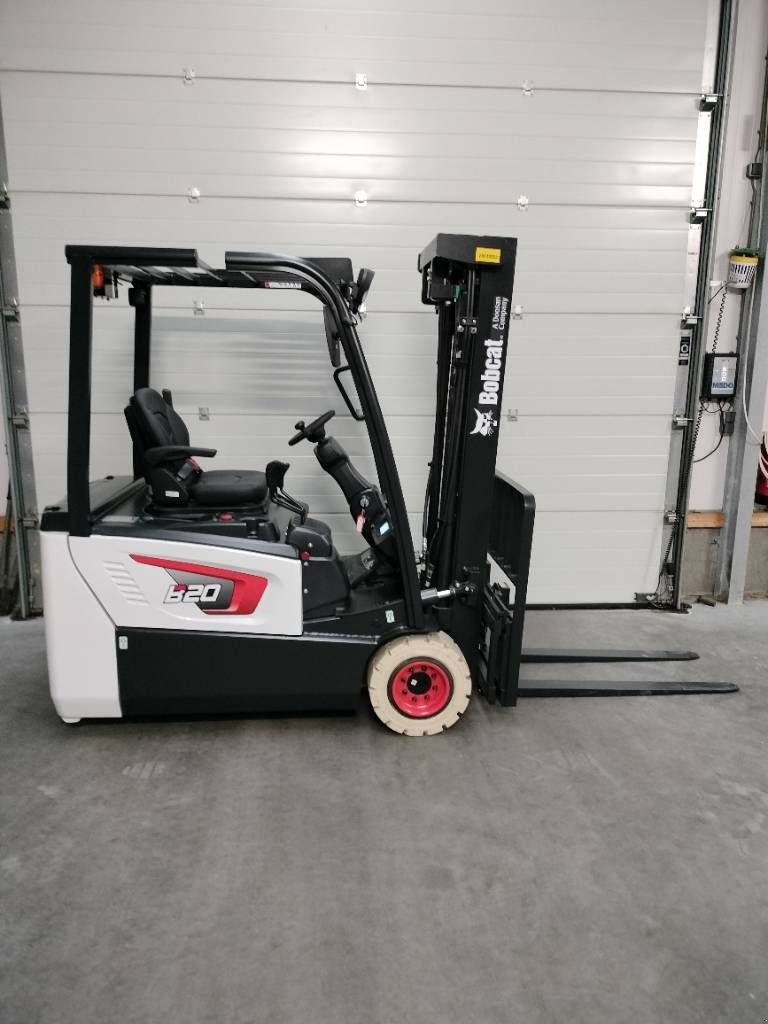 Frontstapler tipa Bobcat B20 T-7 Plus, Neumaschine u Nijkerkerveen (Slika 1)