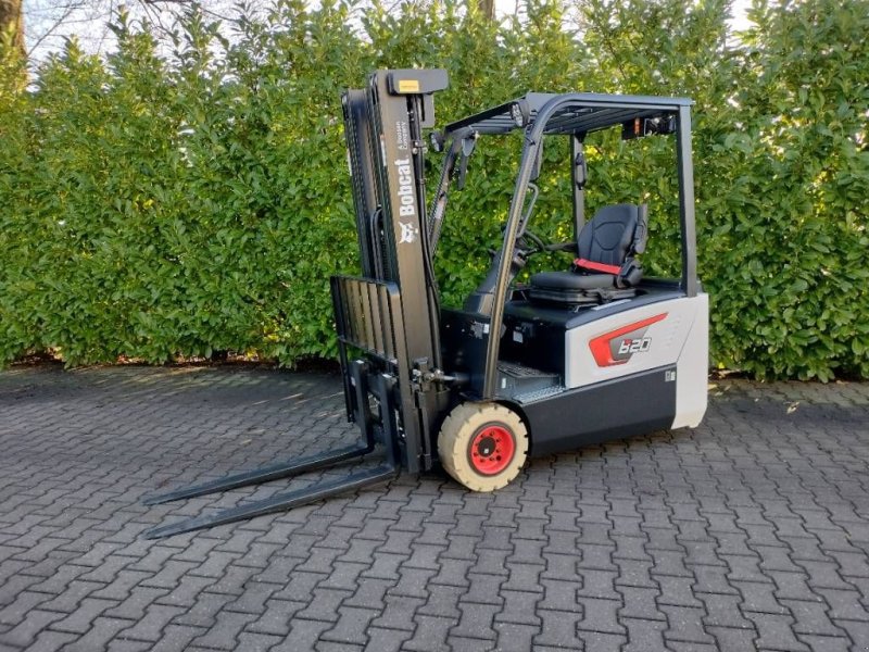 Frontstapler tip Bobcat B20 T-7 Plus, Neumaschine in Nijkerkerveen (Poză 1)