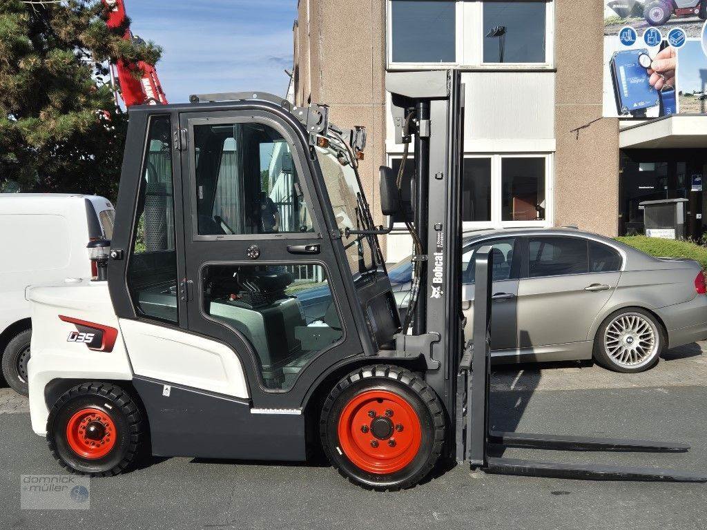 Frontstapler of the type Bobcat D35NX Plus, Gebrauchtmaschine in Friedrichsdorf (Picture 4)