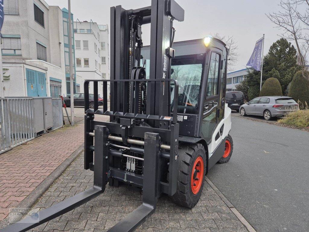 Frontstapler des Typs Bobcat D50 C-9/LSP600, Gebrauchtmaschine in Friedrichsdorf (Bild 3)