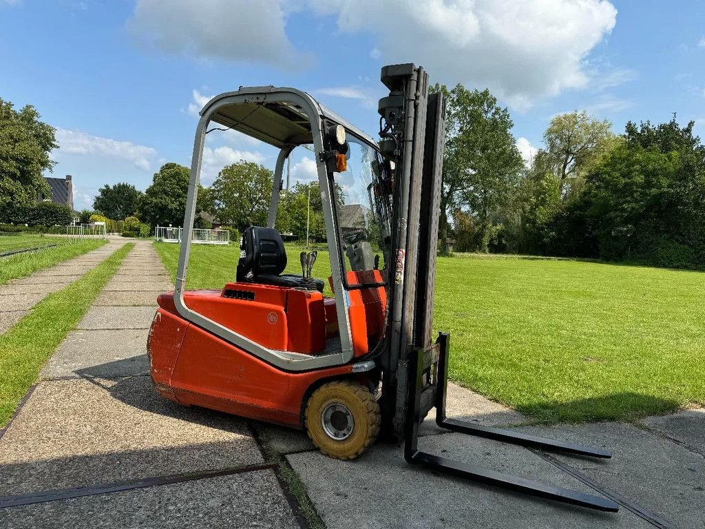 Frontstapler van het type BT 1600KG elektrische heftruck triplex freelift sideshift, Gebrauchtmaschine in Hoenzadriel (Foto 4)