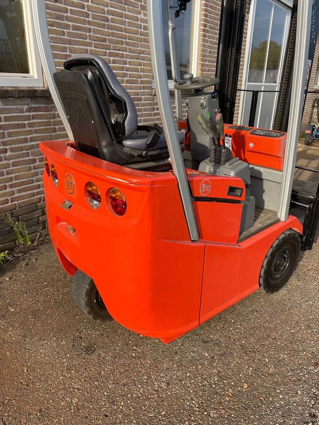 Frontstapler du type BT C3E100R /Cesab blitz 100 electrische compacte heftruck, Gebrauchtmaschine en Kwintsheul (Photo 2)