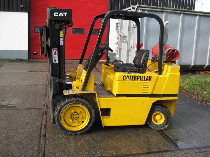 Frontstapler del tipo Caterpillar -, Gebrauchtmaschine en Oldenzaal (Imagen 1)