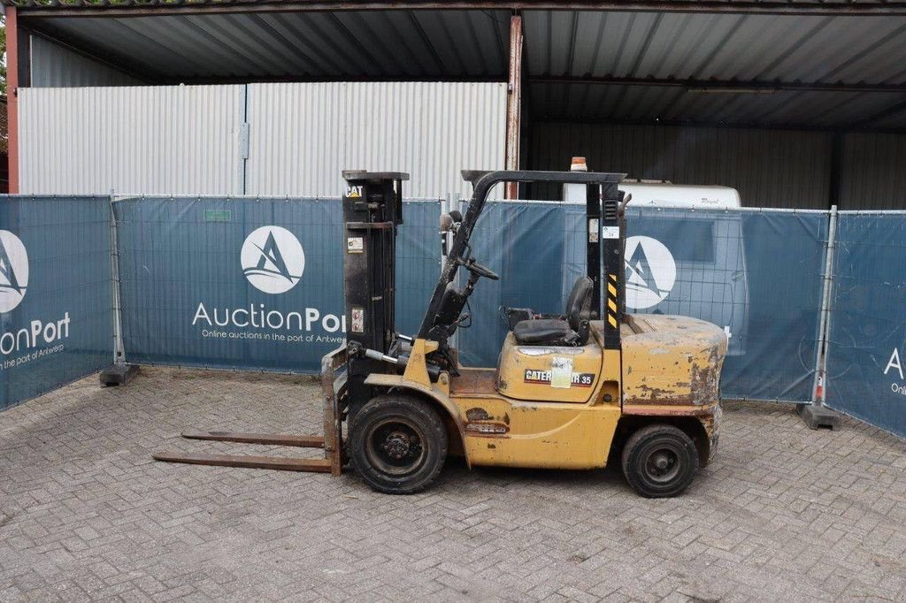 Frontstapler of the type Caterpillar DP35K, Gebrauchtmaschine in Antwerpen (Picture 2)