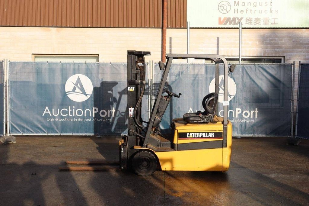 Frontstapler a típus Caterpillar EP16KT, Gebrauchtmaschine ekkor: Antwerpen (Kép 2)