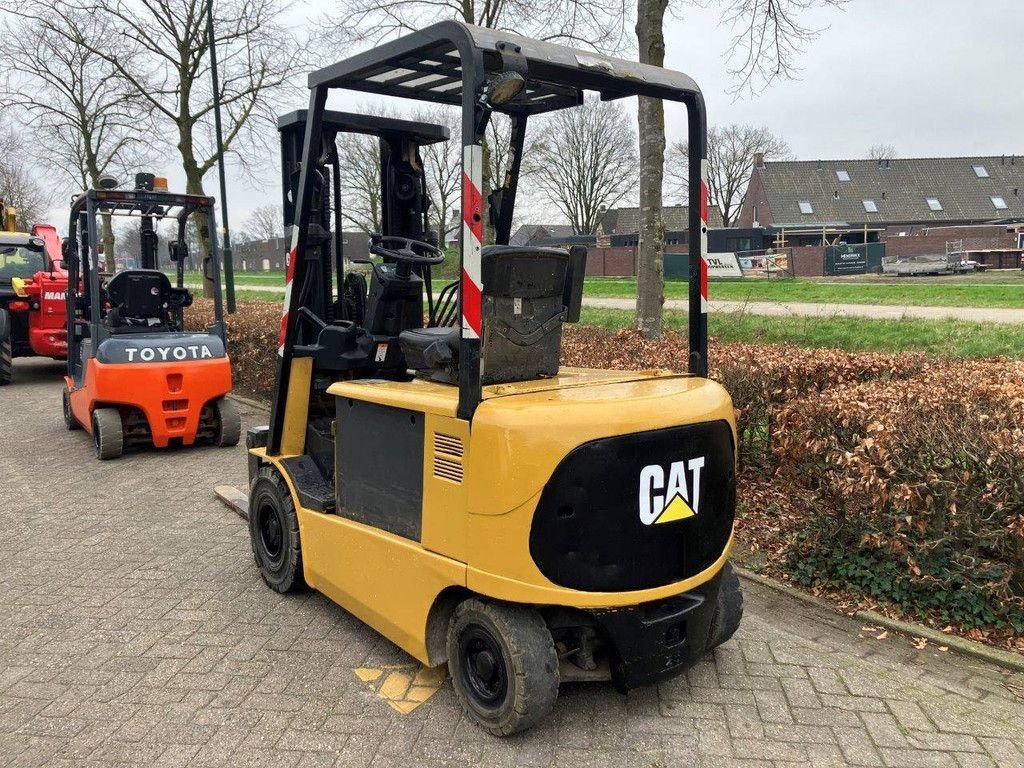 Frontstapler a típus Caterpillar EP25K-PAC, Gebrauchtmaschine ekkor: Antwerpen (Kép 3)