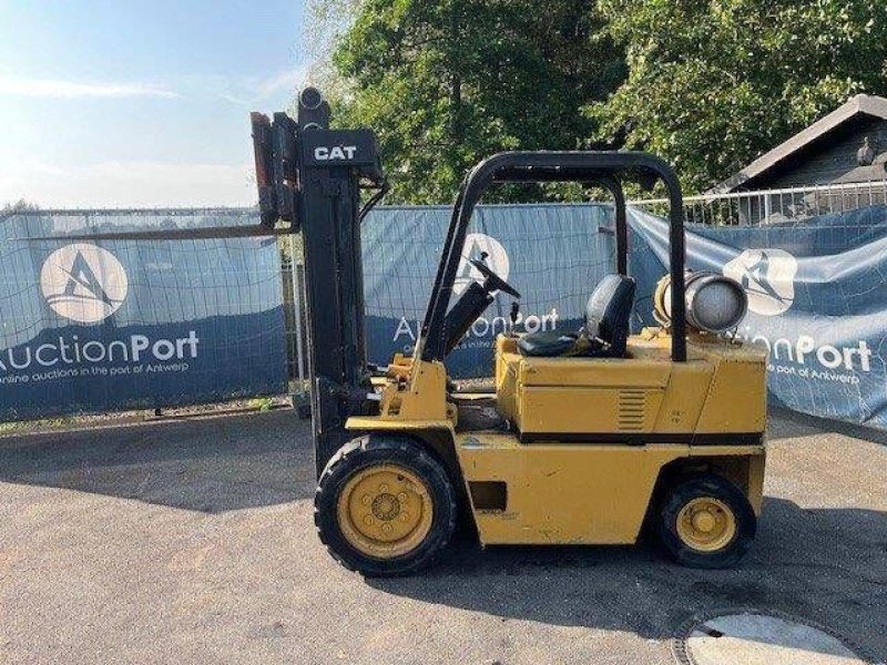 Frontstapler typu Caterpillar V50D, Gebrauchtmaschine v Antwerpen (Obrázok 11)