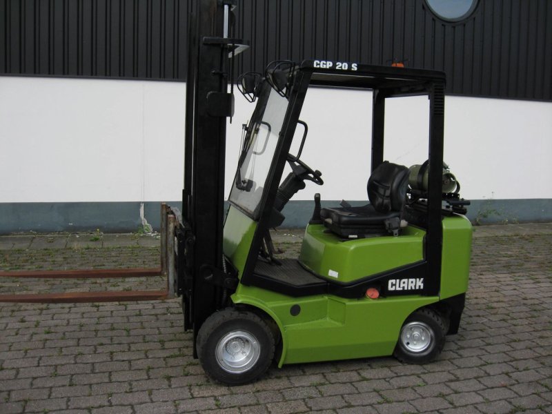 Frontstapler tipa Clark -, Gebrauchtmaschine u Oldenzaal