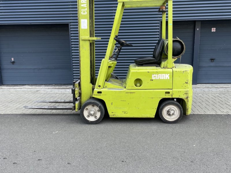 Frontstapler tip Clark 2000 kg, Gebrauchtmaschine in Haarlem