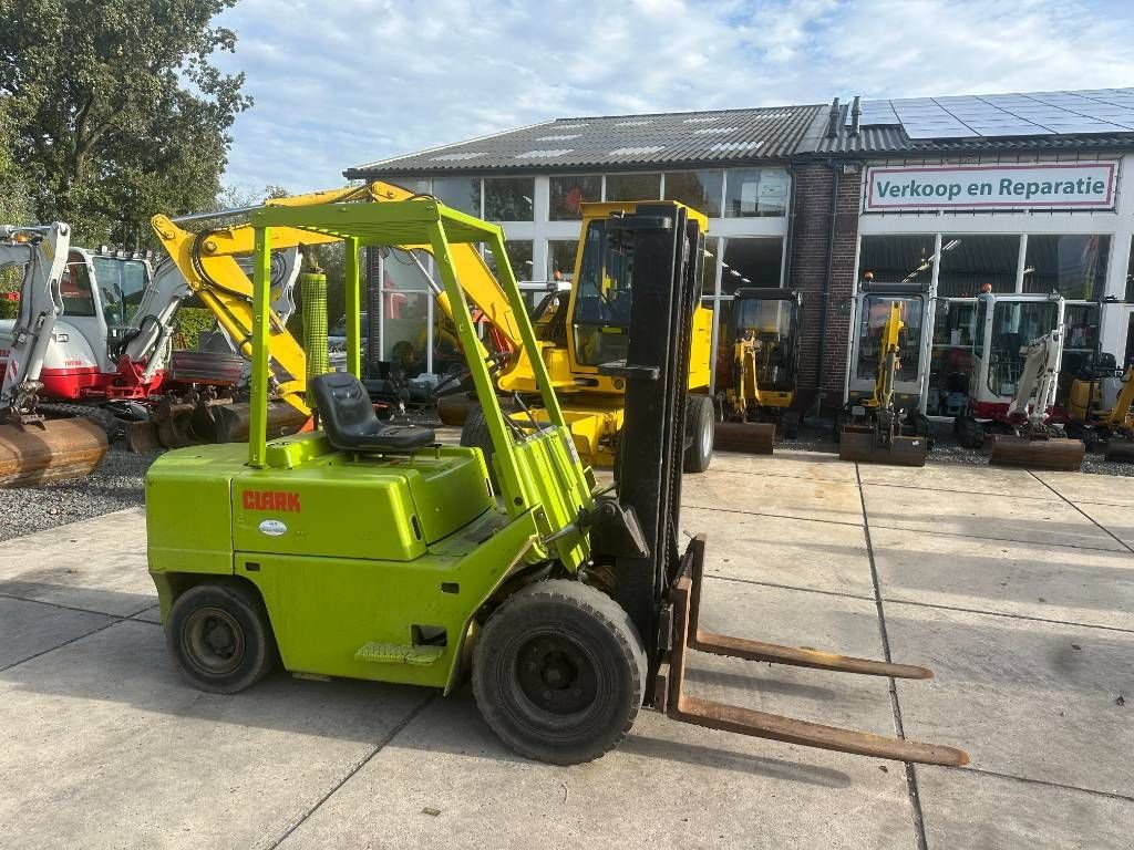 Frontstapler tip Clark 3.0 ton diesel Verkocht, Gebrauchtmaschine in Kockengen (Poză 1)