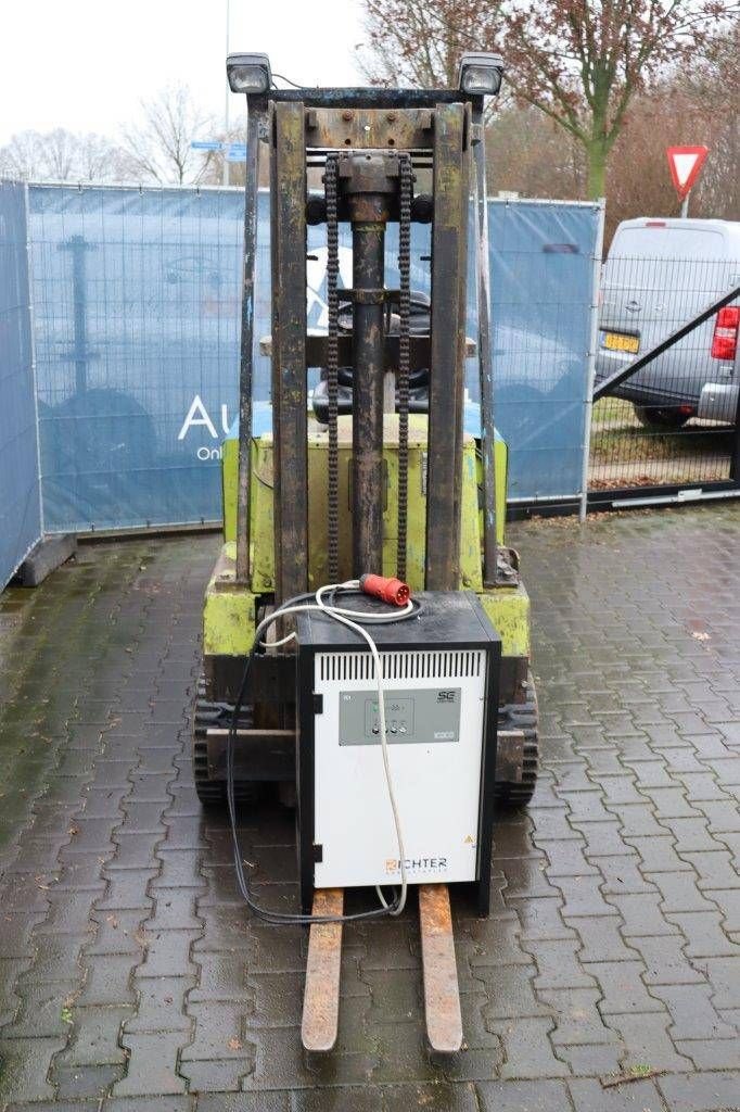 Frontstapler du type Clark EC500, Gebrauchtmaschine en Antwerpen (Photo 8)