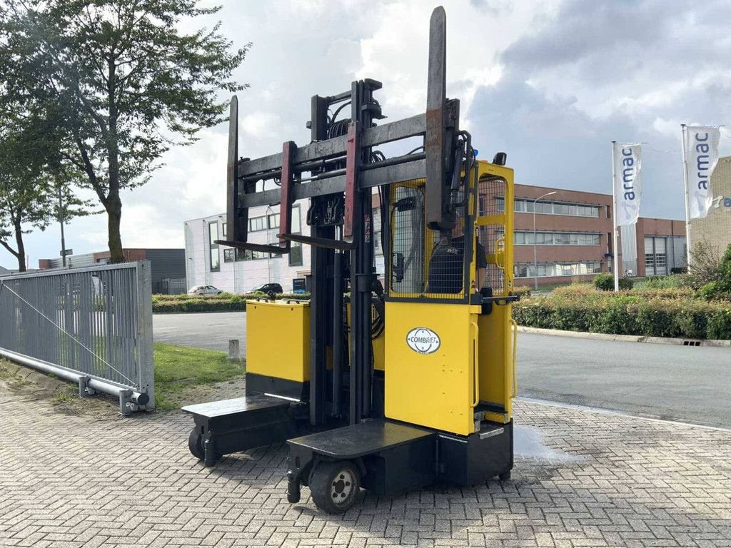 Frontstapler van het type Combilift C2500EST, Gebrauchtmaschine in Antwerpen (Foto 10)