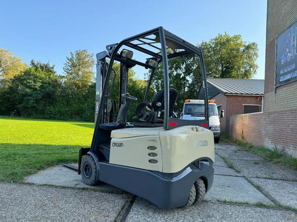 Frontstapler a típus Crown 1500KG elektrisch BJ2020 sideshift + nieuwe keuring, Gebrauchtmaschine ekkor: Hoenzadriel (Kép 5)