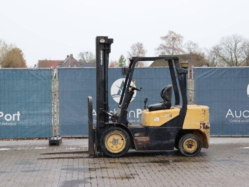 Frontstapler van het type Daewoo D30S-3, Gebrauchtmaschine in Antwerpen (Foto 1)