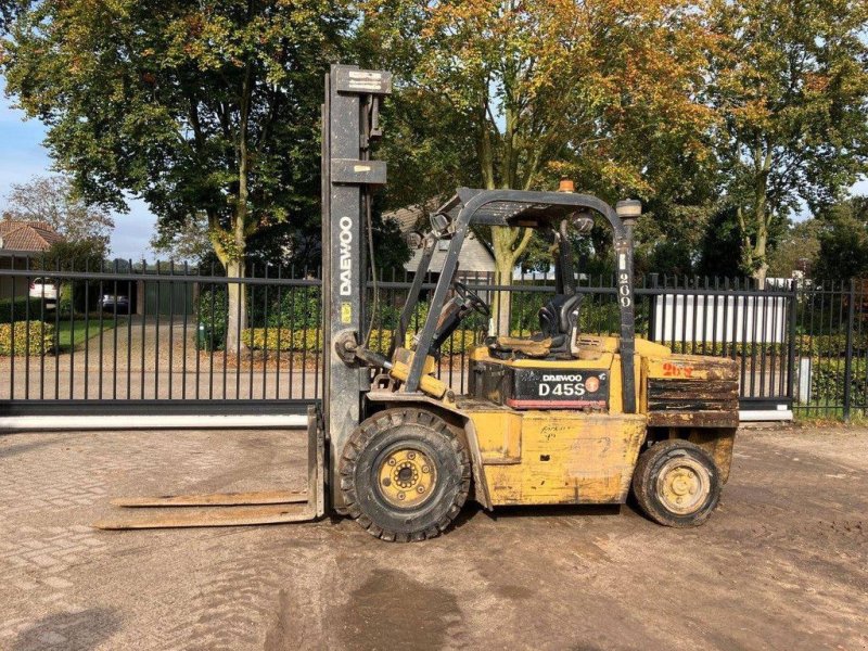 Frontstapler van het type Daewoo D45S, Gebrauchtmaschine in Antwerpen (Foto 1)