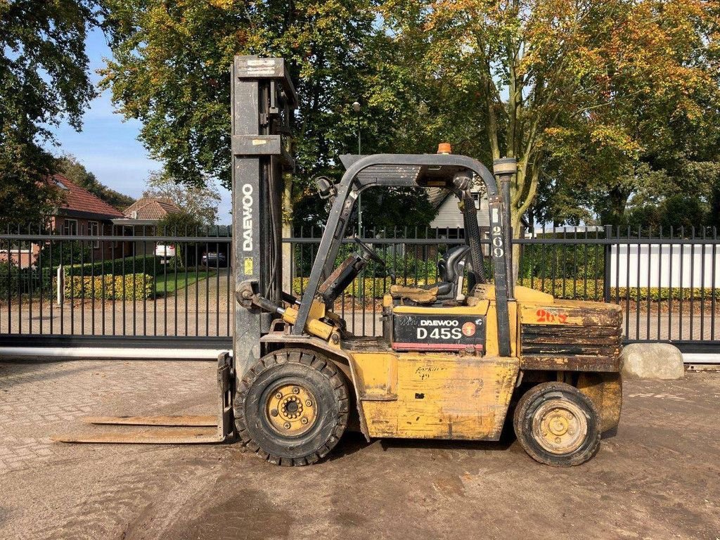 Frontstapler van het type Daewoo D45S, Gebrauchtmaschine in Antwerpen (Foto 2)