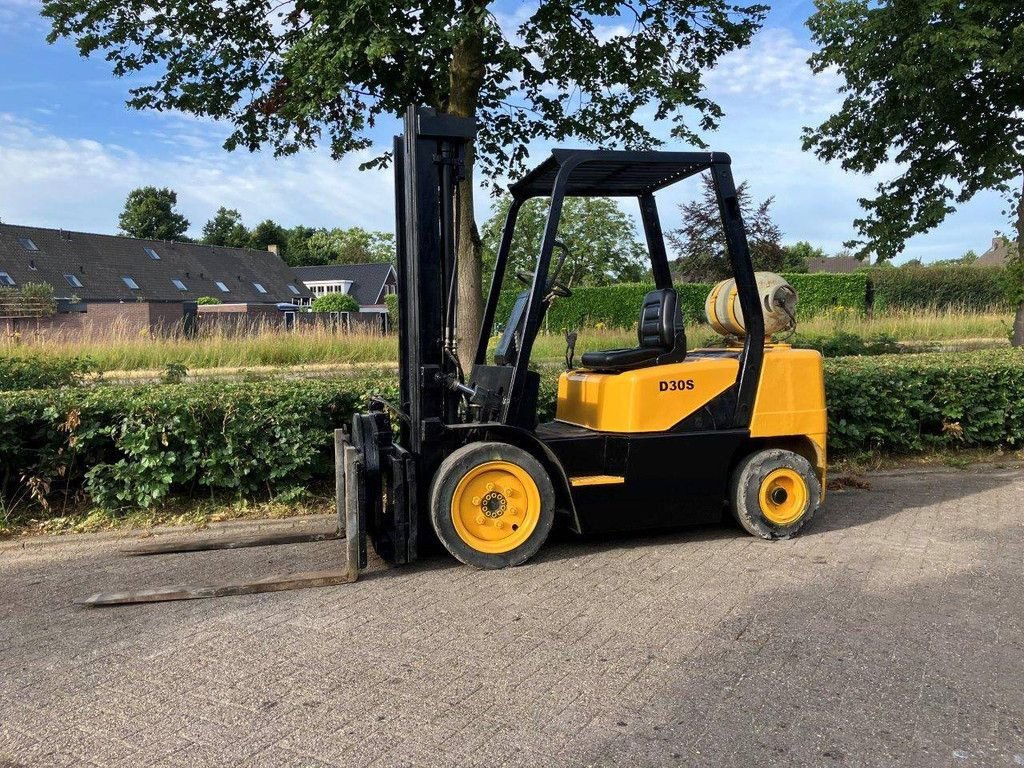 Frontstapler van het type Daewoo G30E-3, Gebrauchtmaschine in Antwerpen (Foto 1)