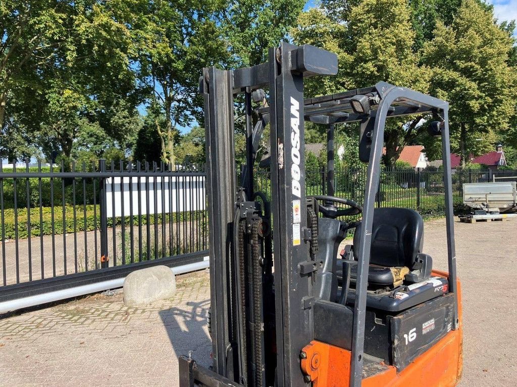 Frontstapler del tipo Doosan B16R-5, Gebrauchtmaschine In Antwerpen (Immagine 9)