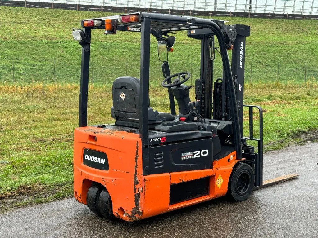 Frontstapler van het type Doosan B20T-5, Gebrauchtmaschine in Zevenbergschen Hoek (Foto 8)