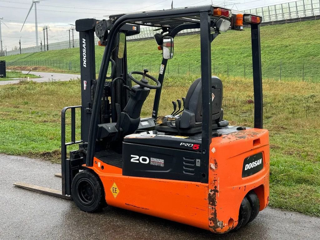 Frontstapler a típus Doosan B20T-5, Gebrauchtmaschine ekkor: Zevenbergschen Hoek (Kép 3)