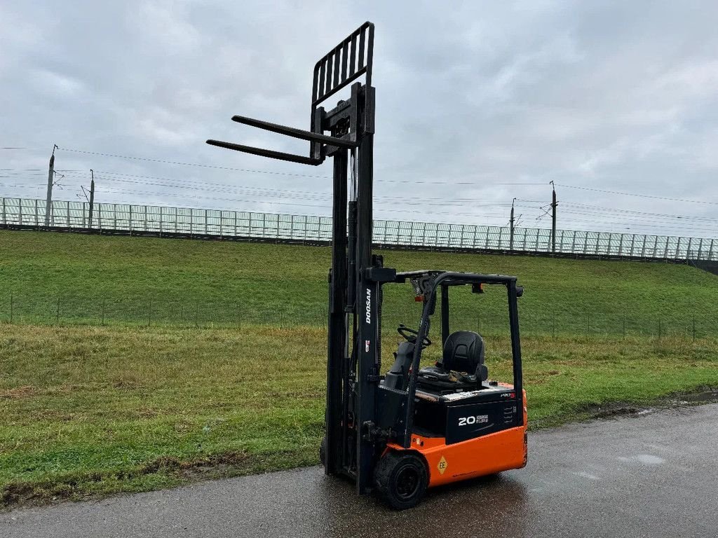 Frontstapler typu Doosan B20T-5, Gebrauchtmaschine w Zevenbergschen Hoek (Zdjęcie 5)