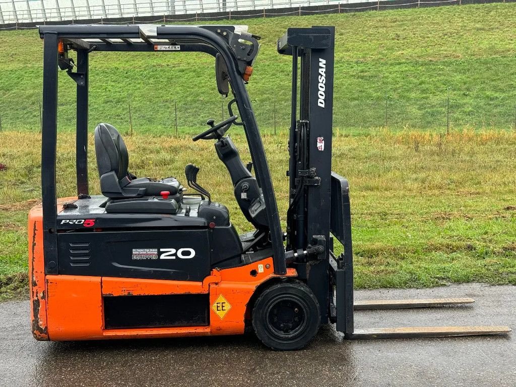 Frontstapler a típus Doosan B20T-5, Gebrauchtmaschine ekkor: Zevenbergschen Hoek (Kép 9)