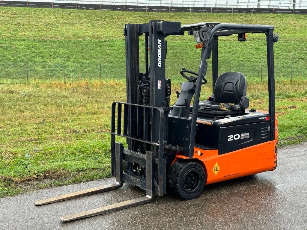 Frontstapler del tipo Doosan B20T-5, Gebrauchtmaschine en Zevenbergschen Hoek (Imagen 1)