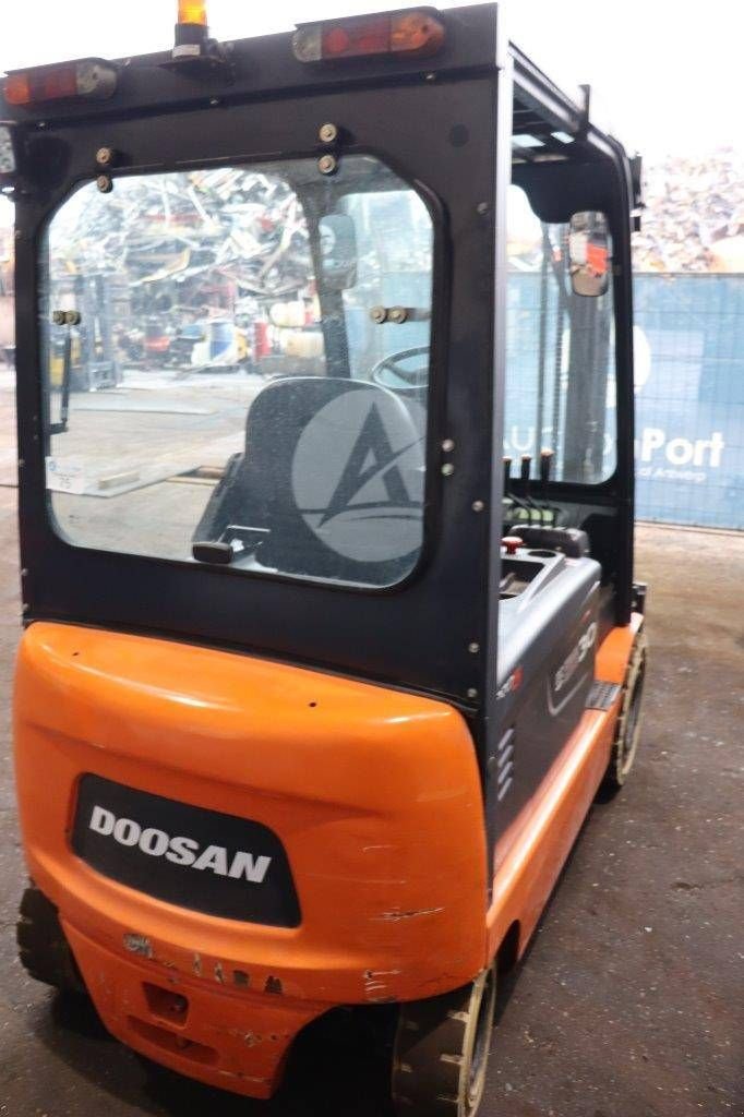 Frontstapler типа Doosan B30X-5, Gebrauchtmaschine в Antwerpen (Фотография 5)