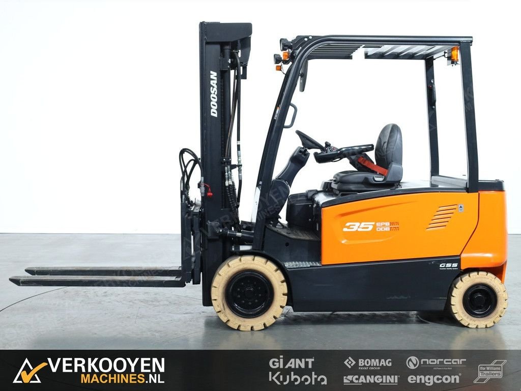 Frontstapler tip Doosan B35X-7 Electric Side-shift + Forkpositioner, Gebrauchtmaschine in Vessem (Poză 2)