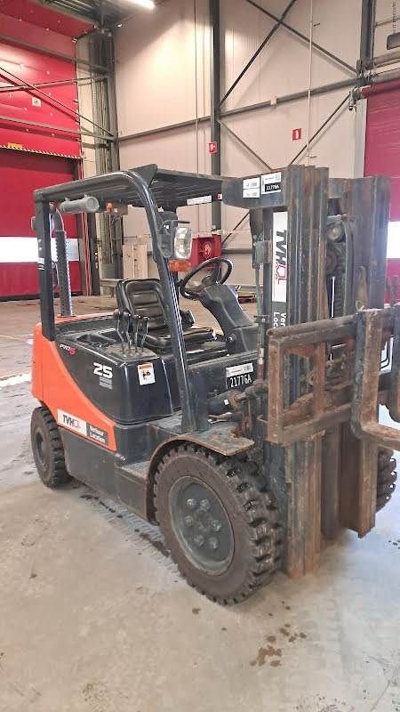 Frontstapler des Typs Doosan D25S-5, Gebrauchtmaschine in Waregem (Bild 1)