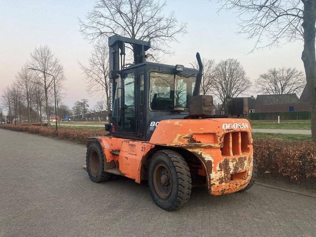 Frontstapler of the type Doosan D80s-5, Gebrauchtmaschine in Antwerpen (Picture 3)