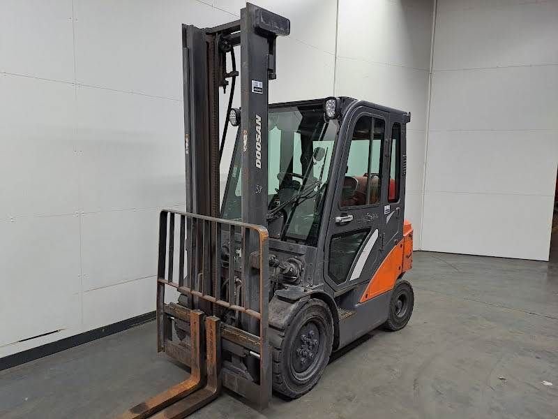 Frontstapler van het type Doosan G25P-7, Gebrauchtmaschine in Waregem (Foto 1)