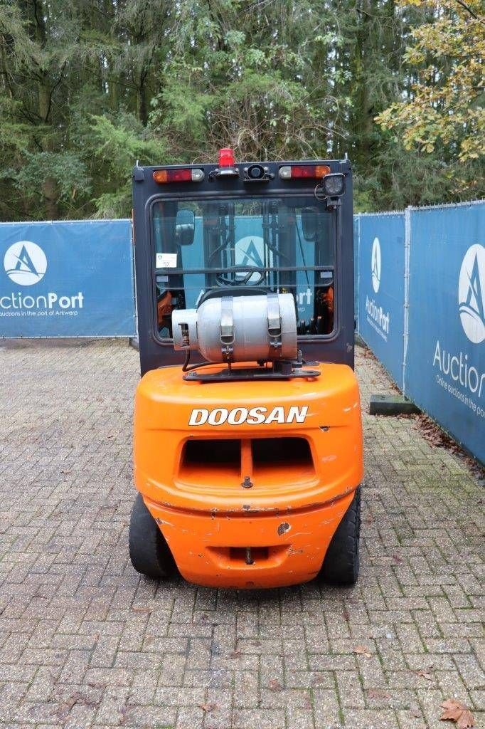 Frontstapler del tipo Doosan G33P-5, Gebrauchtmaschine en Antwerpen (Imagen 4)