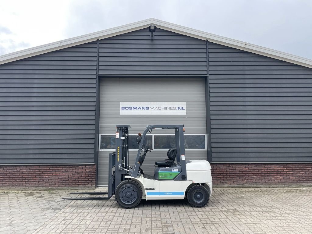 Frontstapler typu Eurotrac FE30 ECO electrische heftruck NIEUW, Neumaschine w Neer (Zdjęcie 2)