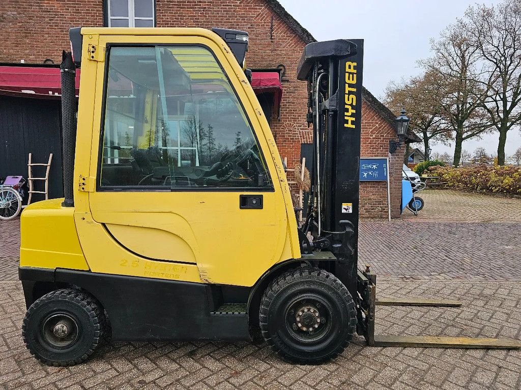 Frontstapler типа Hyster 2.5 diesel heftruck 2018 Vorkensteller sideschift triplo, Gebrauchtmaschine в Scherpenzeel (Фотография 1)