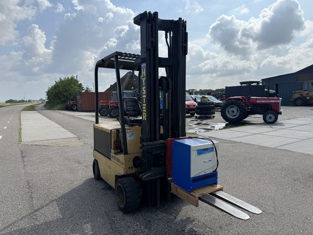 Frontstapler of the type Hyster E2.50XL, Gebrauchtmaschine in Callantsoog (Picture 3)